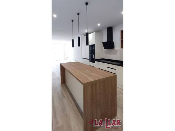 Foto 1 de Venta de piso en Montornès del Vallès de 2 habitaciones con terraza