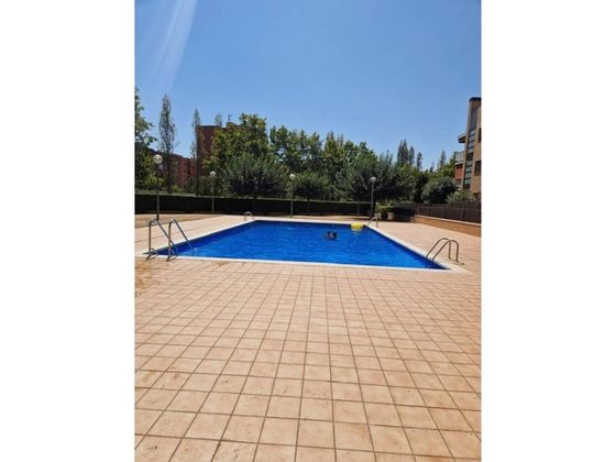 Foto 1 de Piso en venta en Canovelles de 3 habitaciones con piscina y garaje