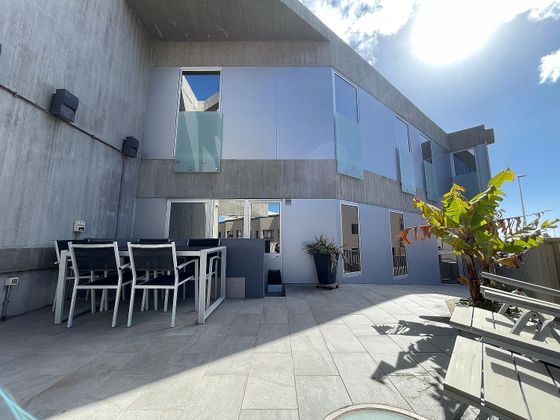 Foto 2 de Venta de casa en Playa de Arinaga de 3 habitaciones con terraza y garaje
