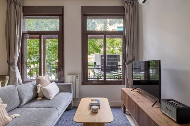 Foto 1 de Alquiler de piso en Ibiza de 2 habitaciones con muebles y aire acondicionado