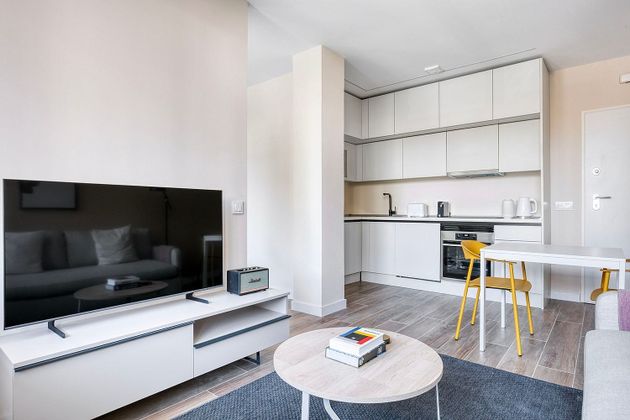 Foto 1 de Alquiler de piso en Bernabéu - Hispanoamérica de 1 habitación con muebles y aire acondicionado