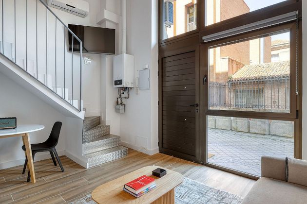 Foto 2 de Alquiler de piso en Vallehermoso de 2 habitaciones con muebles y aire acondicionado