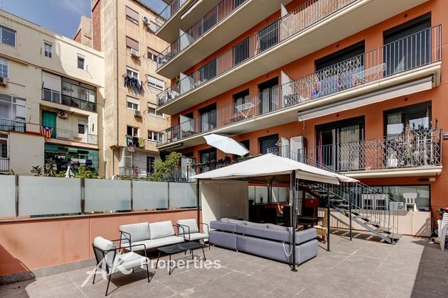 Foto 2 de Piso en venta en La Nova Esquerra de l'Eixample de 2 habitaciones con terraza y garaje