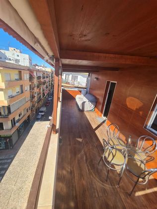 Foto 1 de Àtic en venda a calle Carolinas Altas de 4 habitacions amb terrassa i balcó
