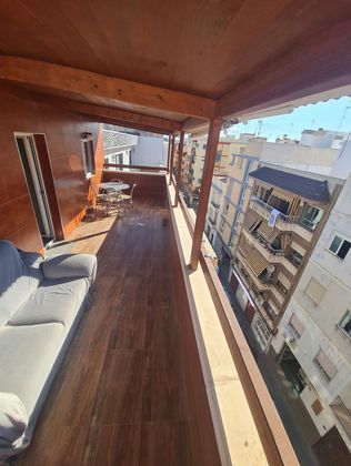 Foto 2 de Ático en venta en calle Carolinas Altas de 4 habitaciones con terraza y balcón
