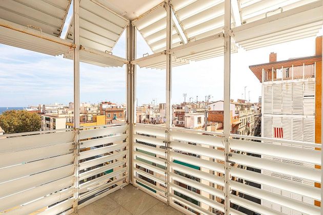 Foto 2 de Pis en venda a La Barceloneta de 3 habitacions amb balcó i ascensor