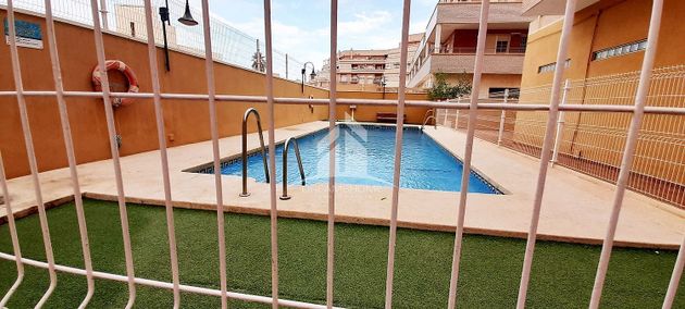 Foto 1 de Pis en venda a Roquetas Centro de 2 habitacions amb terrassa i piscina