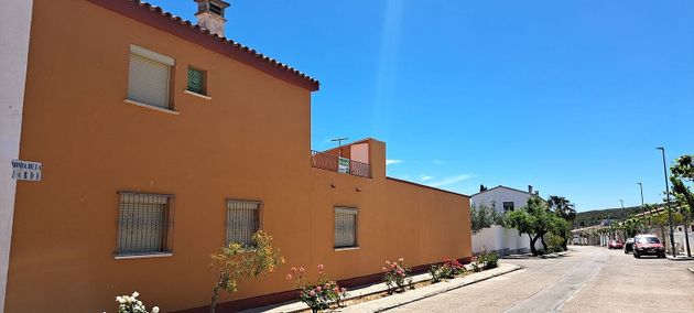 Foto 2 de Venta de casa adosada en calle Dehesa de 5 habitaciones con terraza y garaje