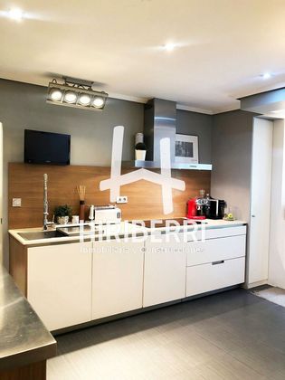 Foto 2 de Dúplex en venta en Tolosa de 3 habitaciones con terraza y calefacción