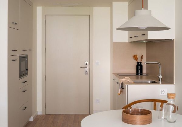 Foto 2 de Alquiler de piso en avenida Gasteiz de 1 habitación con muebles y aire acondicionado