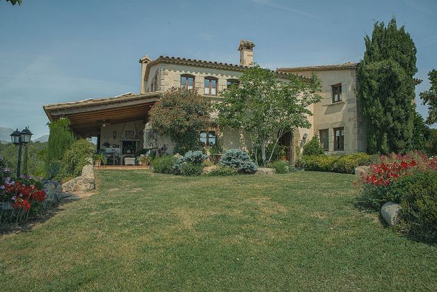 Foto 1 de Venta de casa rural en Vilanova d´Escornalbou de 5 habitaciones con terraza y piscina