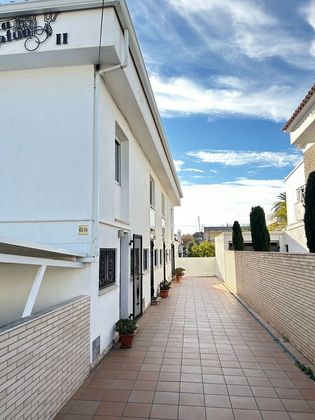 Foto 1 de Casa en venda a Ardiaca - La Llosa de 3 habitacions amb terrassa i jardí