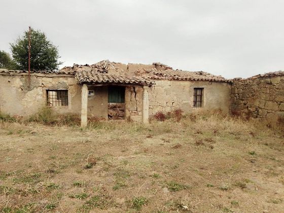 Foto 2 de Venta de casa rural en Peralejos de Arriba de 1 habitación con piscina