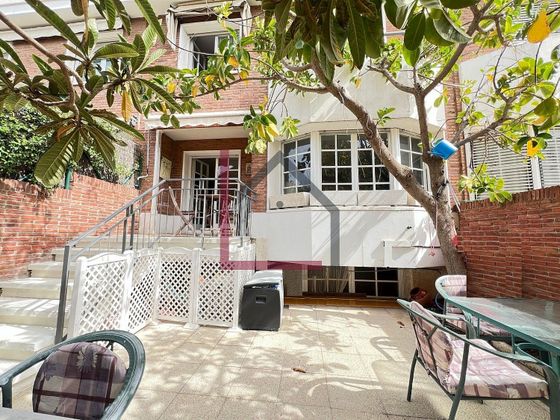 Foto 2 de Casa en venda a Ciutat Diagonal - La Miranda - La Mallola de 7 habitacions amb terrassa i piscina