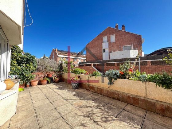 Foto 1 de Casa en venda a Ciutat Diagonal - La Miranda - La Mallola de 8 habitacions amb terrassa i piscina