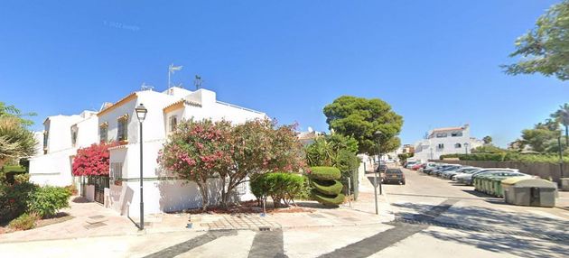 Foto 1 de Pis en venda a calle Marina de Casares de 2 habitacions amb terrassa i piscina