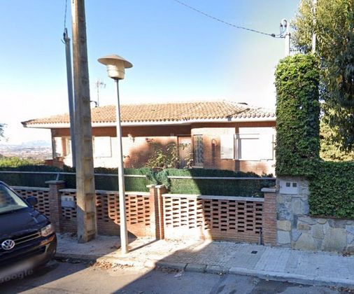 Foto 1 de Casa en venda a calle Llevant de 4 habitacions amb terrassa i piscina