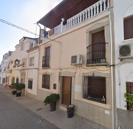 Foto 2 de Casa adossada en venda a calle Ejército Español de 3 habitacions i 124 m²