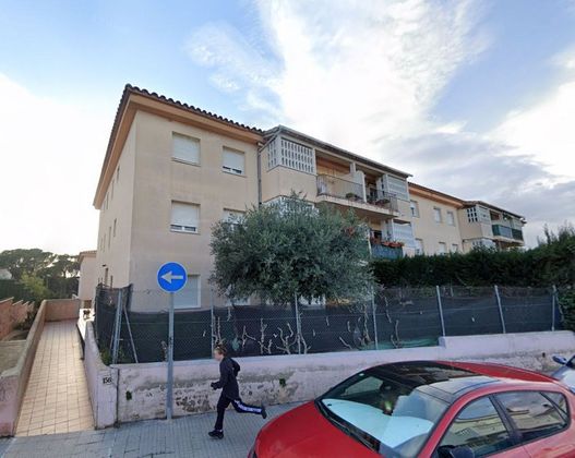 Foto 2 de Pis en venda a calle Lleida de 3 habitacions amb piscina