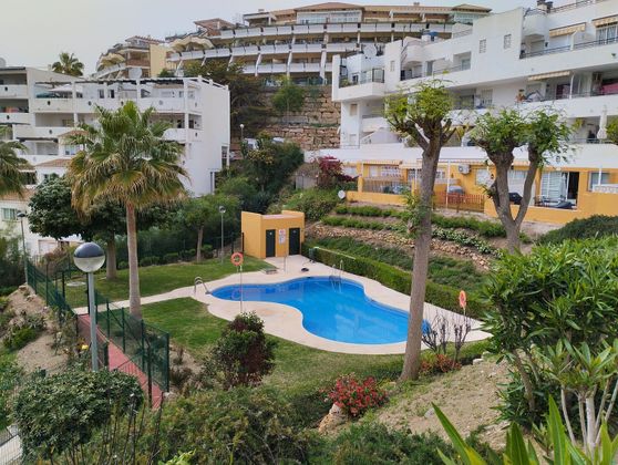 Foto 1 de Pis en venda a calle Green de Riviera de 2 habitacions amb terrassa i piscina