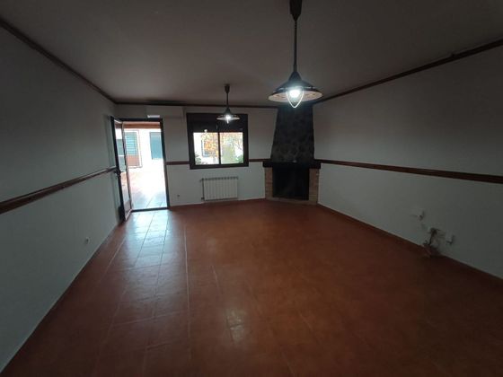 Foto 1 de Casa adosada en venta en calle Cazalegas de 3 habitaciones y 150 m²