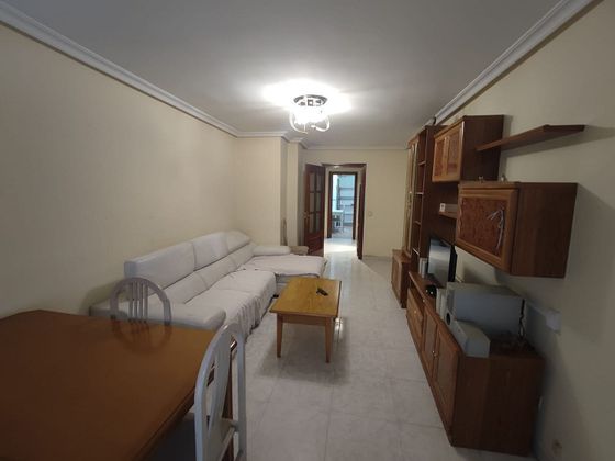 Foto 2 de Pis en venda a calle Tres Olivos de 2 habitacions amb terrassa i calefacció