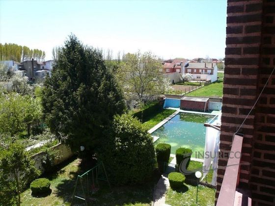 Foto 2 de Pis en venda a Villarejo de Órbigo de 2 habitacions amb piscina i garatge