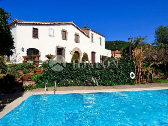 Foto 1 de Xalet en venda a Cabrera de Mar de 10 habitacions amb terrassa i piscina