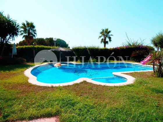 Foto 2 de Venta de chalet en Cabrera de Mar de 4 habitaciones con terraza y piscina