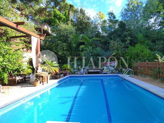 Foto 2 de Xalet en venda a Cabrils de 5 habitacions amb terrassa i piscina