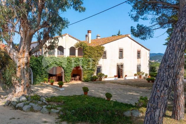 Foto 1 de Casa rural en venda a Arenys de Munt de 14 habitacions amb terrassa i piscina