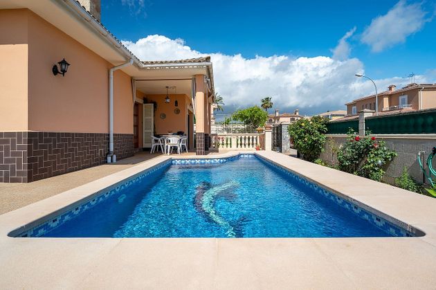 Foto 2 de Chalet en venta en calle Castellitx de 4 habitaciones con terraza y piscina