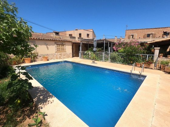 Foto 1 de Casa en venda a Santa María del Camí de 6 habitacions amb terrassa i piscina