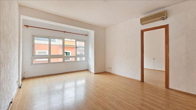 Foto 2 de Piso en venta en Marquès de la Fontsanta - Pere Garau de 4 habitaciones con terraza