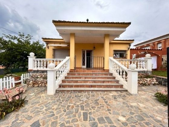 Foto 1 de Xalet en venda a urbanización Font Bou de 6 habitacions amb terrassa i piscina