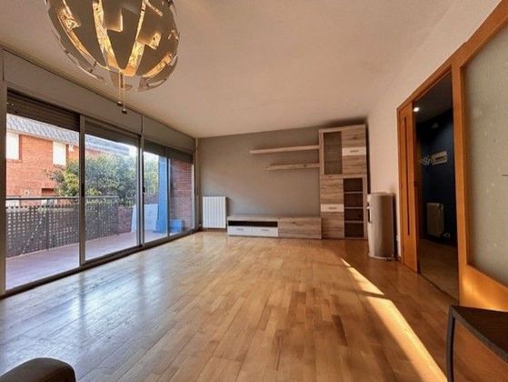 Foto 2 de Pis en venda a Corbera de Llobregat de 3 habitacions amb terrassa i garatge