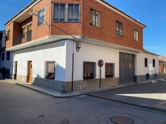 Foto 1 de Casa adossada en venda a calle Aduana de 5 habitacions amb terrassa i calefacció