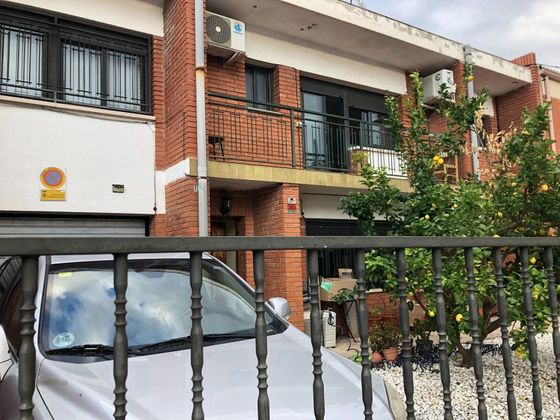 Foto 1 de Xalet en venda a Esparreguera de 5 habitacions amb terrassa i garatge