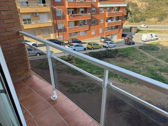 Foto 2 de Venta de piso en Castellbisbal de 3 habitaciones con piscina y balcón