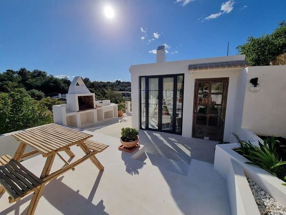 Foto 1 de Casa rural en venta en Roques Daurades-L'Estany de 2 habitaciones con piscina y jardín