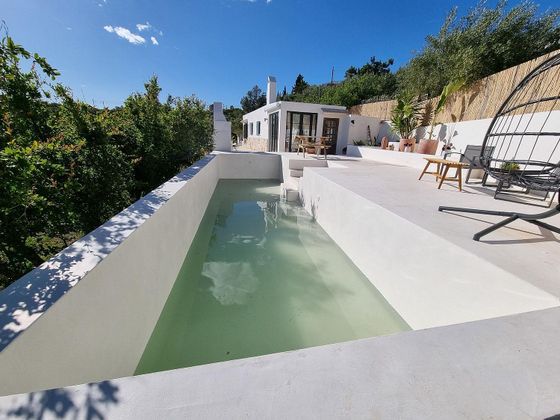 Foto 2 de Casa rural en venda a Roques Daurades-L'Estany de 2 habitacions amb piscina i jardí