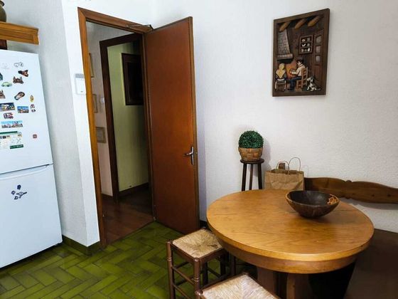 Foto 2 de Venta de piso en Berga de 4 habitaciones con aire acondicionado y calefacción