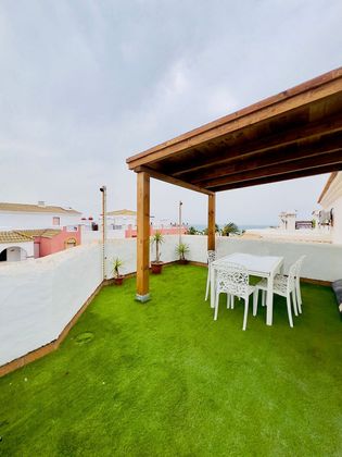 Foto 1 de Àtic en lloguer a Tarifa de 3 habitacions amb terrassa i piscina