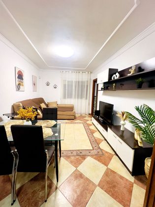 Foto 1 de Alquiler de piso en Barbate ciudad de 3 habitaciones con terraza y muebles