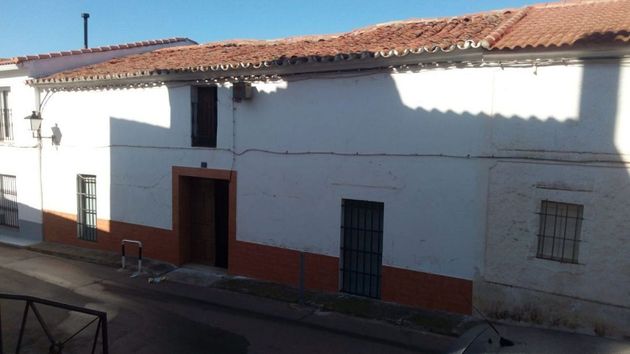 Foto 1 de Casa en venda a calle Cotillos de 3 habitacions i 233 m²