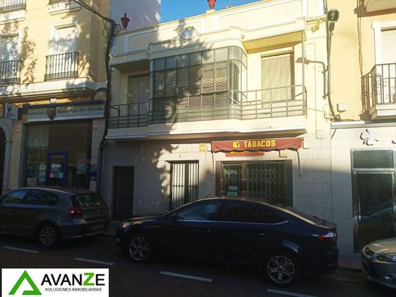 Foto 1 de Casa en venta en Montijo de 4 habitaciones con terraza y balcón