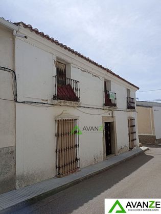 Foto 2 de Casa en venda a Mirandilla de 6 habitacions amb terrassa