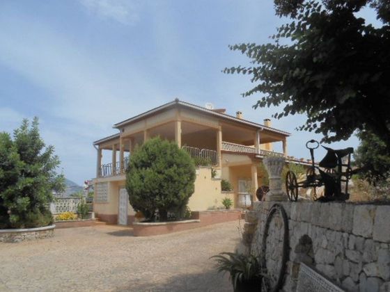 Foto 1 de Casa rural en venda a calle Puig de Santa Magdalena de 6 habitacions amb terrassa i piscina