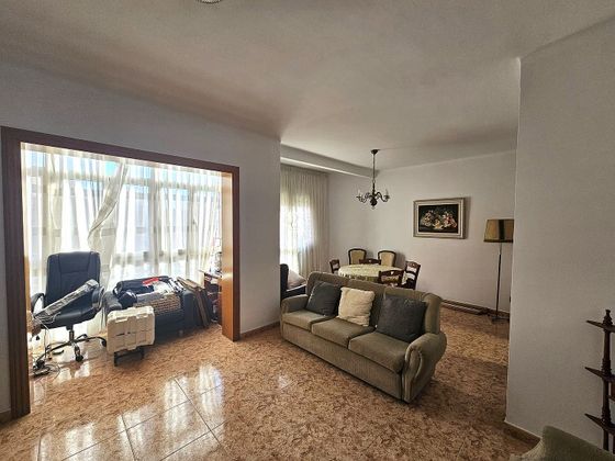 Foto 1 de Piso en venta en Centre - Cornellà de Llobregat de 2 habitaciones con balcón y ascensor
