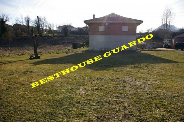Foto 1 de Casa en venda a Santibáñez de la Peña de 4 habitacions amb jardí i calefacció